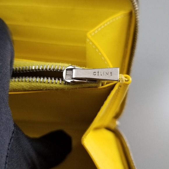 CELINE Beautiful Large Zippy compact wallet Solid color - Picture 14 of 16